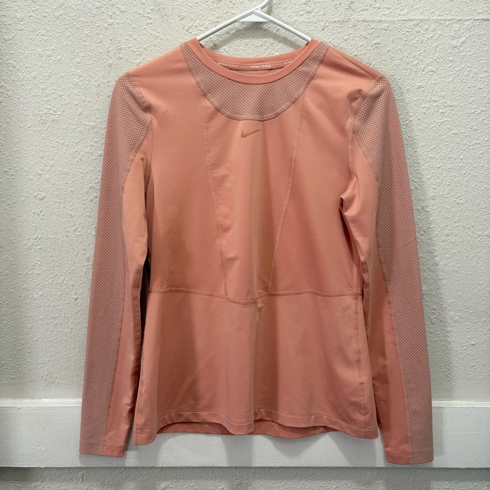 Nike Dri-Fit Long Sleeve Light Salmon Top Size M